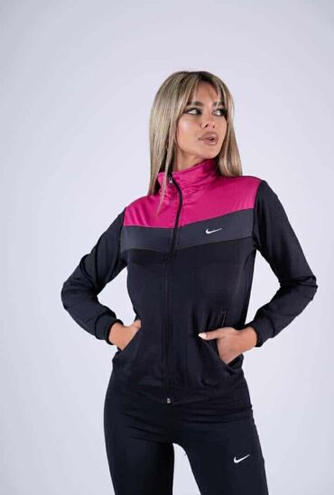 Gornji i donji deo: Nike, M (EU 38), Jednobojni, bоја - Crna — 1