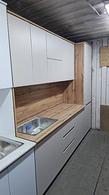 Кухонные гарнитуры: Кухонный гарнитур — 2