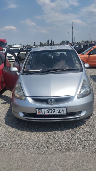 клей для авто: Honda Fit: 2002 г., 1.3 л, Вариатор, Бензин, Хэтчбэк
