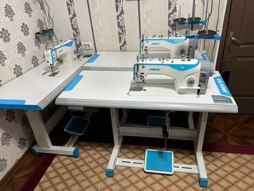 бесшумная швейная машинка: Швейная машина Jack, Полуавтомат