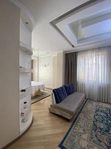 Долгосрочная аренда домов: 210 м², 6 комнат — 22