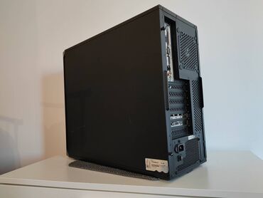 ventilator za decu: Gejmer Intel i7 / 16Gb / SSD HDD / AMD RX 570 4Gb Odličan gejmerski