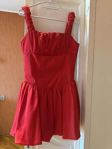 vecerni donlar: Qırmızı mini dona - Model: qısa, A-kəsim ətəkli mini don - Rəng — 1