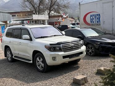 Toyota: Toyota Land Cruiser: 2013 г., 4.5 л, Типтроник, Дизель, Внедорожник