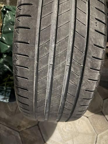 su satisi masinla: Bridgestone Potenza T005 yay/performans şinləri Tekerde pırablem yoxdu — 1