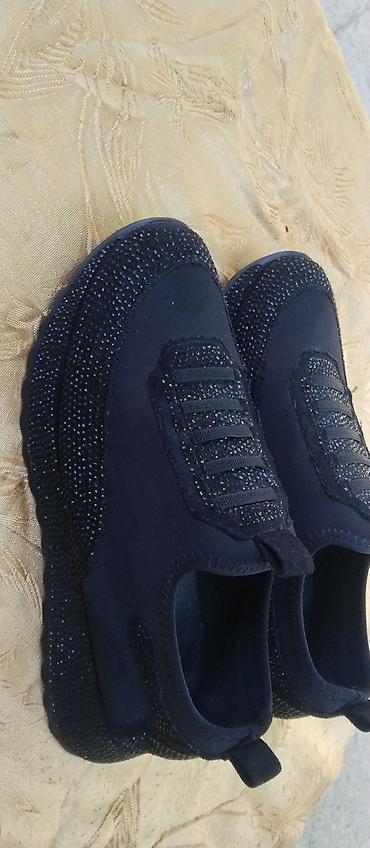 Tərliklər: Qara rəngli qadın slip-on idman ayaqqabısı - Model: slip-on — 3