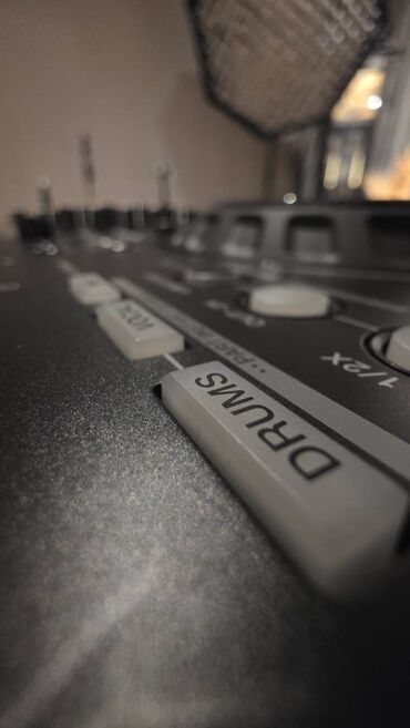 Digər auditexnika: İdeal vəziyyətdə "PIONEER DDJ-FLX10" dj-controller satıram, yeni — 1