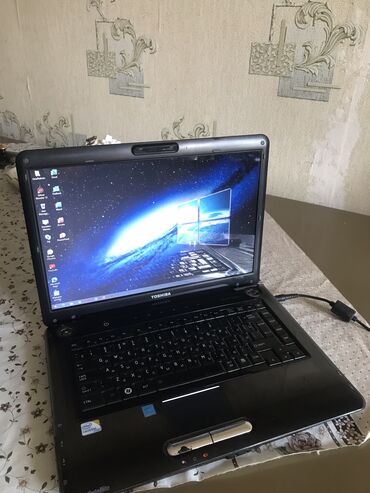 səs gücləndiricilər: İşlənmiş Toshiba, 15.6 ", AMD A3, 256 GB, Ünvandan götürmə