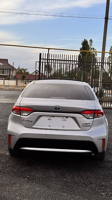 Продажа авто: Toyota Corolla: 2019 г., 1.8 л, Автомат, Гибрид, Седан — 4