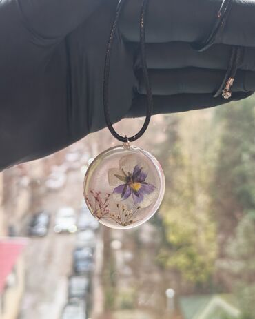 Kulonlar: Epoksi qatqı ilə hazırlanmış əl işi kulonlar - Çiçək kolleksiyası — 11