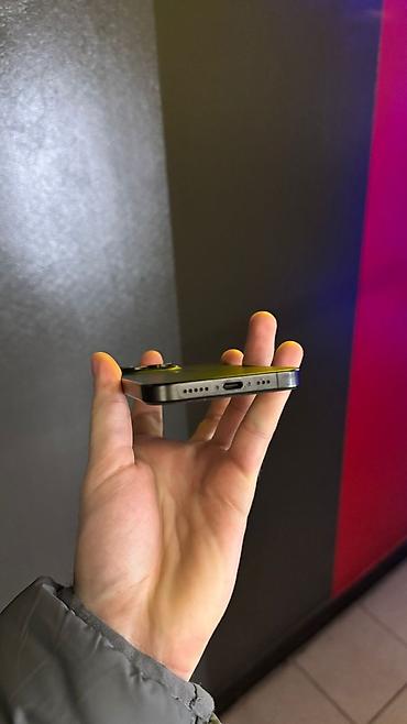 Apple iPhone: IPhone 15 Pro, Б/у, 256 ГБ, Black Titanium, Чехол, 89 % — 2