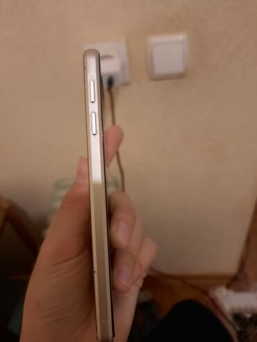 Samsung: Samsung Galaxy A3 2016, Б/у, 16 ГБ, цвет - Золотой, 2 SIM — 11