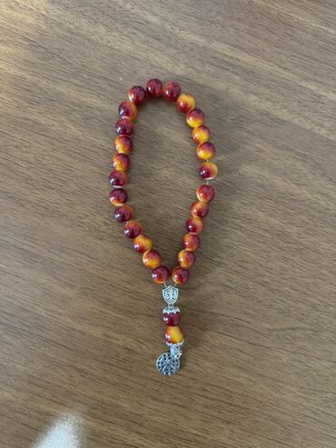 Təsbehlər: Məhsul: Təsbeh (muncuqdan hazırlanmış) Təsvir: - Klassik dizaynlı — 3