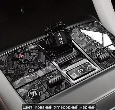 карбоновые: Виниловая плёнка с эффектом «кованый карбон» для интерьера авто задняя — 5