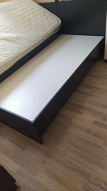 Mebel: İşlənmiş, Təknəfərlik çarpayı, Bazasız, Matras ilə, Siyirməsiz — 3