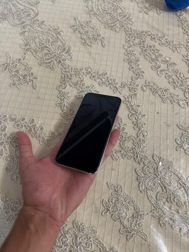 notebook core 2: IPhone X, 256 ГБ, White Titanium, Отпечаток пальца, Беспроводная зарядка, Face ID
