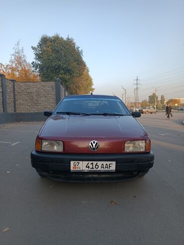 продаю машину требуется ремонт двигателя: Volkswagen Passat: 1991 г., 1.8 л, Механика, Бензин, Седан