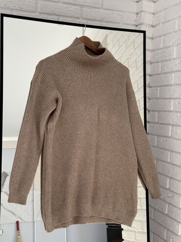 женские легкие свитера: Женский свитер M (EU 38), цвет - Бежевый
