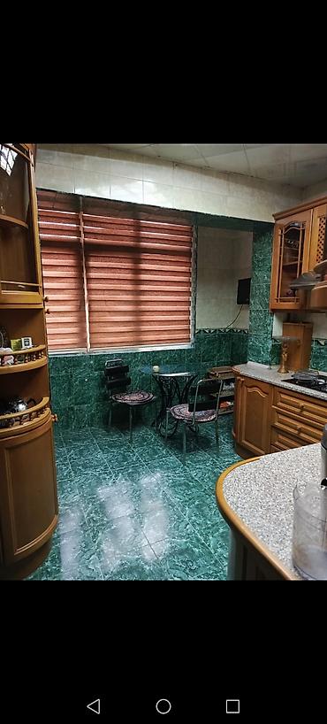 Mənzillər: Bakı, 8-ci mikrorayon, 3 otaqlı, Köhnə tikili, m. Azadlıq Prospekti, 72 kv. m — 7