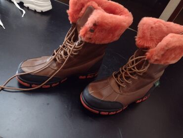 зимный красофка: Зимние утеплённые фирма. RALPH LAUREN ботинки-дутики с мехом