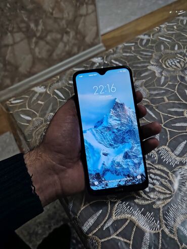 Xiaomi: Xiaomi Redmi 8A, 32 GB, rəng - Qara, 
 Sensor, Barmaq izi, İki sim kartlı