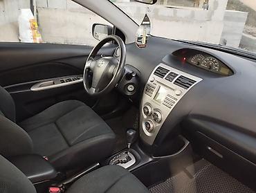 camry 2006: Toyota Yaris: 2008 г., 1.5 л, Бензин, Седан — 4
