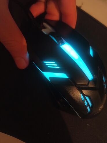 Mauslar: Mouse+Siçan Altlığı Satılır Oyun Üçün İdealdır.Yenisinə Keçdiyim Üçün