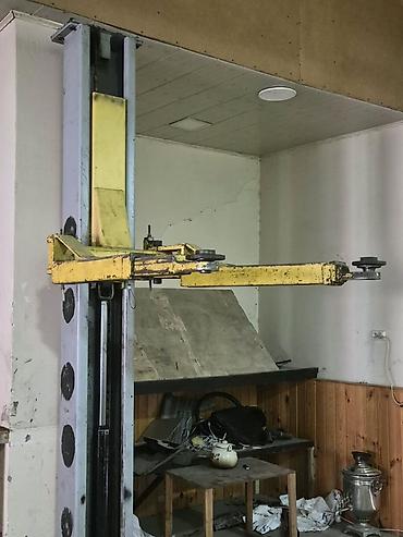 2 el kompresör: Avtoservis üçün 2 dayaqlı avtomobil qaldırıcı lift. Təcili satılır — 3