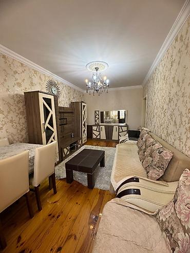 Divan və kreslo dəstləri: İşlənmiş, Klassik divan, Divan, Bazalı, Açılan — 8