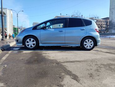 Honda: Honda Fit: 2011 г., 1.5 л, Автомат, Бензин, Хэтчбэк