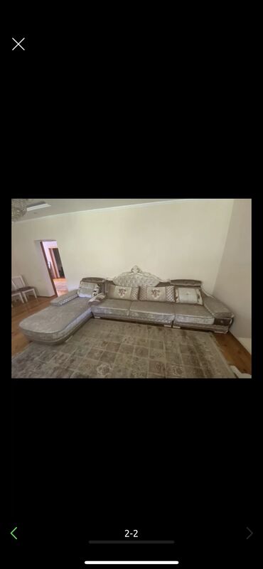 деревянный диван: Угловой диван, цвет - Бежевый, Б/у