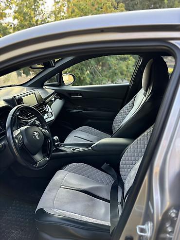 chr: Toyota C-HR: 2018 г., 2 л, Автомат, Бензин, Кроссовер — 6