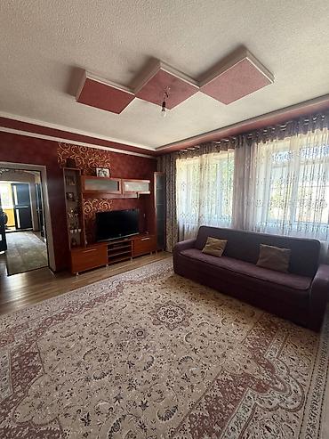 Продажа коттеджей и домов: 5 и более комнат, 143 м², 5 соток, Ош, Собственник — 10