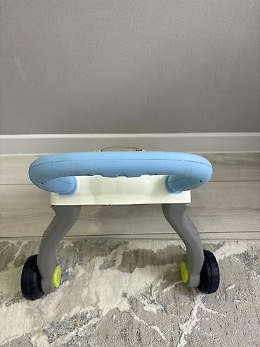 Детские ходунки: Развивающая каталка-ходунки для малышей - Устойчивая конструкция на 4 — 8