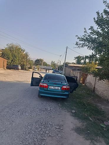 lada samara: Mazda 626: 2000 г., 2 л, Механика, Бензин, Хэтчбэк — 3