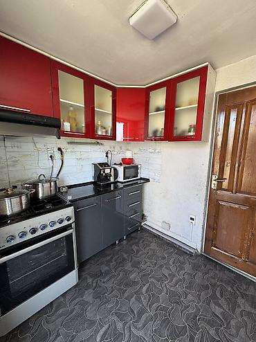 Продажа коттеджей и домов: ✨Продаётся дом в с. Сокулук✨ 🏡Характеристики: • Участок - 15 соток • at lalafo.kg — 7 Продажа коттеджей и домов: ✨Продаётся дом в с. Сокулук✨ 🏡Характеристики: • Участок - 15 соток • — 7