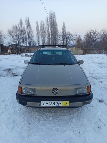 Volkswagen: Volkswagen Passat: 1989 г., 1.6 л, Механика, Бензин, Универсал