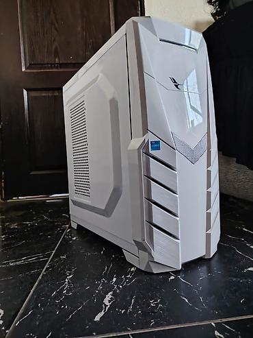 Desktop računari i radne stanice: I5 Gejmer mašina, extra, top----2500 Quad Core na 3,30 GHZ, 12 giga — 6