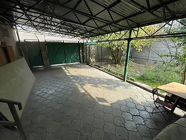 Продажа коттеджей и домов: Продаётся уютный и тёплый дом в самом сердце Бишкека! ЦУМ / ГУМ — — 7