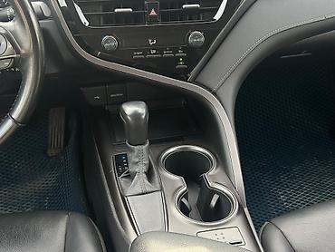 Toyota: Toyota Camry: 2021 г., 2.5 л, Автомат, Бензин, Седан — 6