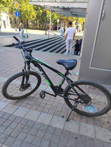 Digər nəqliyyat: Velo normal vəziyyətdədir sadəcə skorsda problem var 20manat xərci var