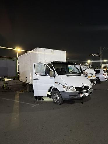 Грузовой фургон Mercedes-Benz Sprinter с изотермическим/фургонным