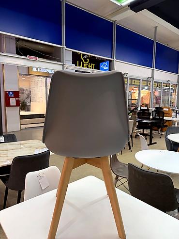 стул кухня: Стул Eames 222 - Расцветки: серый, чёрный, белый и бежевый - Размер — 6