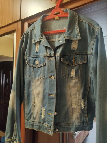 стильная джинсовая одежда: Джинсовая куртка, L (EU 40)