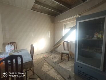 Binalar: Geniş və işıqlı tədbir zalı/kommersiya məkanı. Açıq planlı, sütunlu — 9