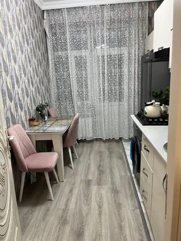 Uzunmüddətli kirayə mənzillər: Otağ yoldaşı 2 xanm axtarılır. Ümumi 3 nəfər olacıyıq. Giriş çıxışa