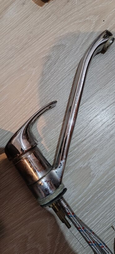 Su qızdırıcı kranlar: Smistitellər. Mətbəx, hamam, axtafa, moydadır, tulpan, djakuzi üçün 5 — 14