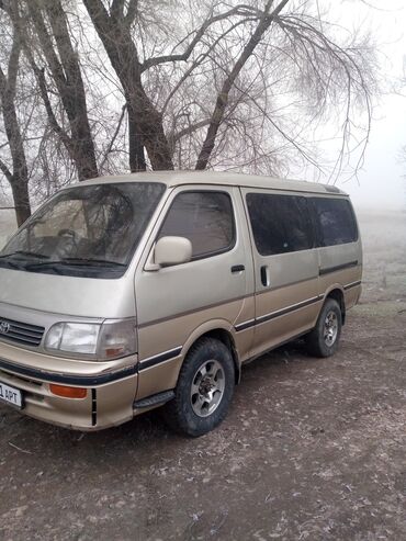 Toyota: Toyota Hiace: 1994 г., 3 л, Автомат, Дизель, Минивэн