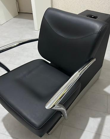 masa stul: Peşəkar salon üçün iki möbel: bərbər kreslosu və saç yuma kreslosu — 5