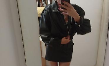 kožne jakne cene: Kratka kožna jakna – crna - Model: kraća biker jakna sa spuštenim — 3